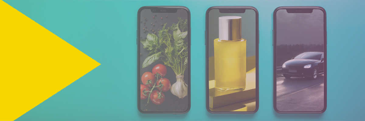 Drei identische Smarthone liegen nebeneinander. Auf dem Bildschirm des linken ist eine Rispe Tomaten und eine Knoblauch zu sehen, auf dem in der Mitte eine Parfümflasche und auf dem rechts ein Auto.